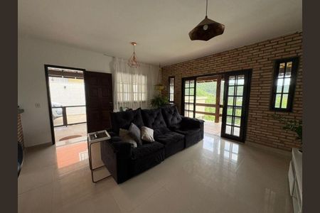 Casa à venda com 2 quartos, 220m² em Engenho do Mato, Niterói