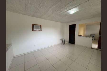 Casa à venda com 220m², 2 quartos e 2 vagas