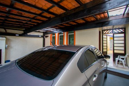 Garagem de casa à venda com 3 quartos, 160m² em Vila Scarpeli, Santo André