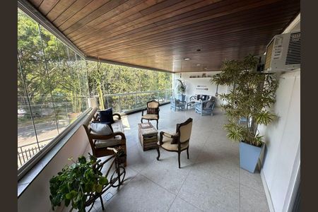 Apartamento à venda com 132m², 3 quartos e 2 vagas