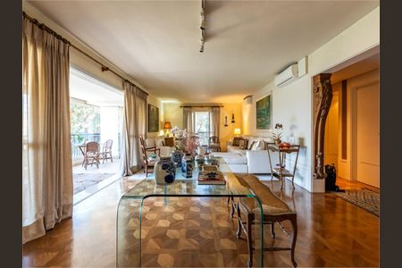 Apartamento à venda com 3 quartos, 330m² em Pacaembu, São Paulo