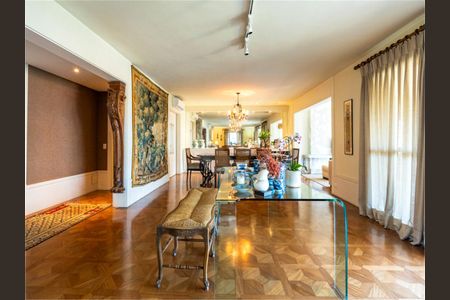 Apartamento à venda com 330m², 3 quartos e 5 vagas
