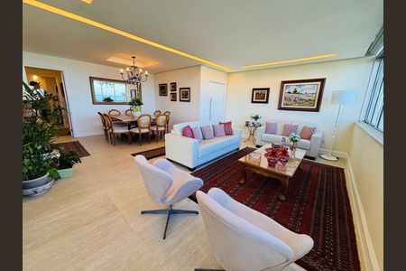 Apartamento à venda com 136m², 2 quartos e 2 vagas