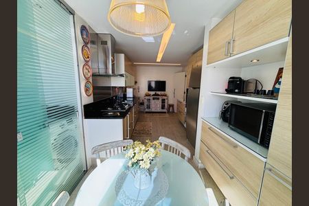 Apartamento à venda com 136m², 2 quartos e 2 vagas