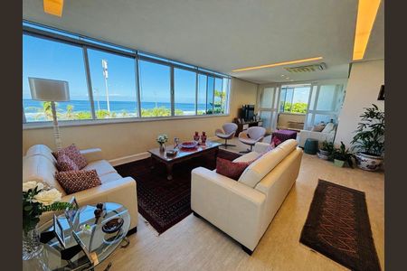 Apartamento à venda com 136m², 2 quartos e 2 vagas