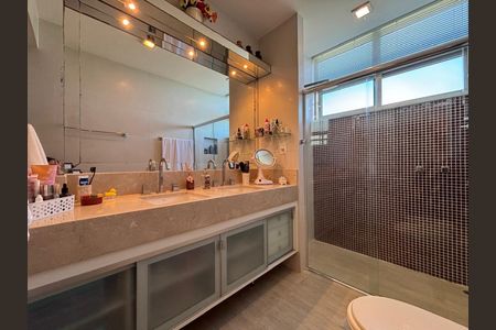 Apartamento à venda com 136m², 2 quartos e 2 vagas
