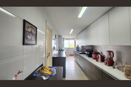 Apartamento à venda com 146m², 3 quartos e 2 vagas