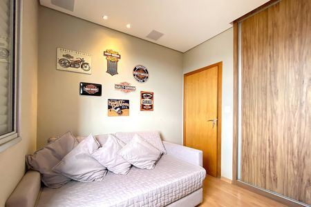 Apartamento à venda com 80m², 3 quartos e 2 vagas Apartamento à venda com 80m², 3 quartos e 2 vagasQuarto 3