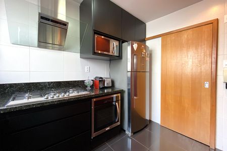 Apartamento à venda com 80m², 3 quartos e 2 vagas Apartamento à venda com 80m², 3 quartos e 2 vagasCozinha