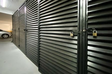 Apartamento à venda com 80m², 3 quartos e 2 vagas Apartamento à venda com 80m², 3 quartos e 2 vagasÁrea comum - Box de depósito