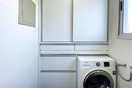 Apartamento à venda com 80m², 3 quartos e 2 vagas Apartamento à venda com 80m², 3 quartos e 2 vagasÁrea de Serviço