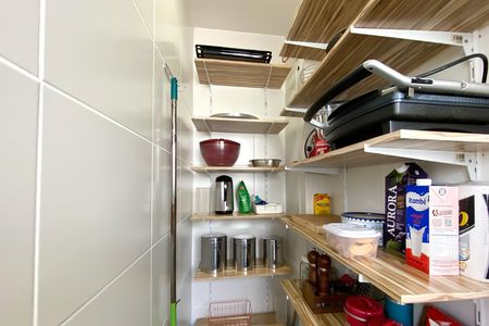 Apartamento à venda com 80m², 3 quartos e 2 vagas Apartamento à venda com 80m², 3 quartos e 2 vagasDespensa