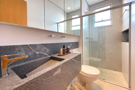 Apartamento à venda com 80m², 3 quartos e 2 vagas Apartamento à venda com 80m², 3 quartos e 2 vagasBanheiro