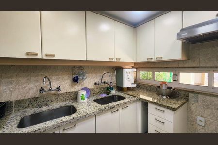 Casa à venda com 450m², 4 quartos e 4 vagas