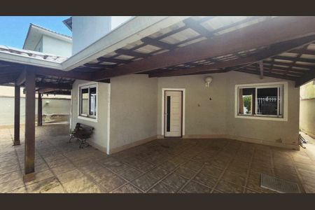 Casa à venda com 450m², 4 quartos e 4 vagas