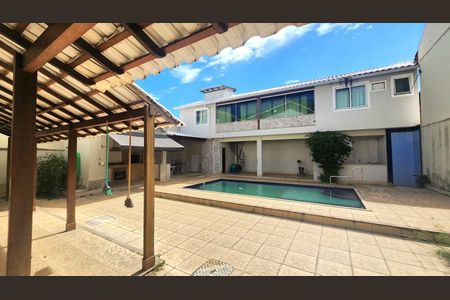 Casa à venda com 450m², 4 quartos e 4 vagas
