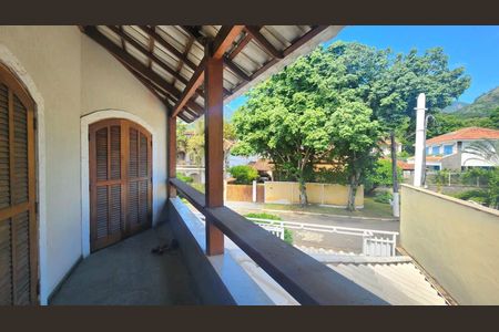 Casa à venda com 450m², 4 quartos e 4 vagas