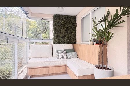 Apartamento à venda com 99m², 2 quartos e 2 vagasVaranda