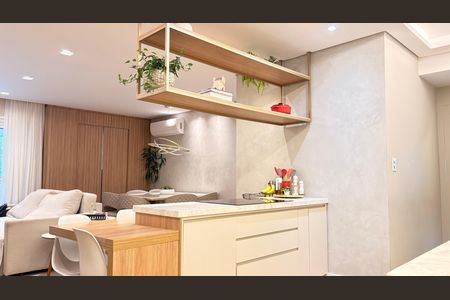 Sala de apartamento à venda com 2 quartos, 99m² em Bacacheri, Curitiba