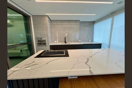Apartamento para alugar com 290m², 4 quartos e 2 vagas