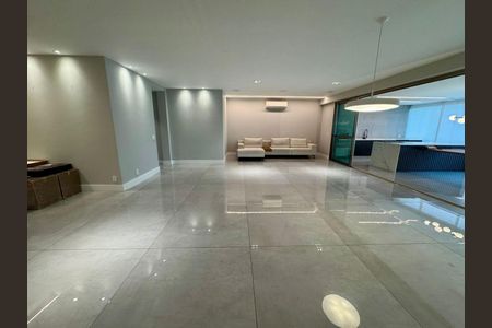 Apartamento para alugar com 290m², 4 quartos e 2 vagas