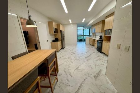 Apartamento para alugar com 290m², 4 quartos e 2 vagas