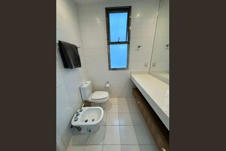 Apartamento para alugar com 290m², 4 quartos e 2 vagas