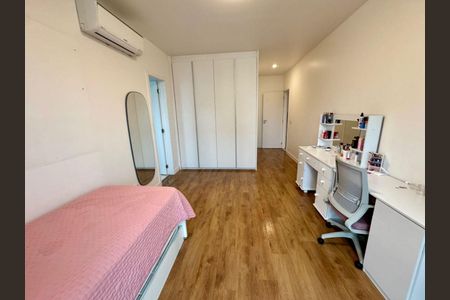 Apartamento para alugar com 290m², 4 quartos e 2 vagas
