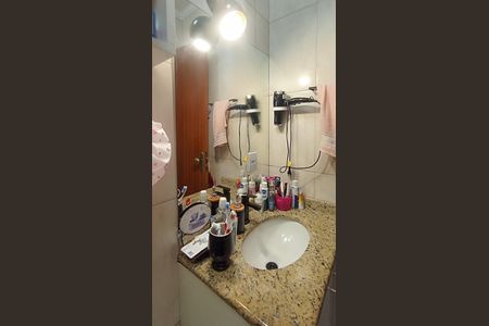 Casa de condomínio à venda com 73m², 2 quartos e 1 vaga