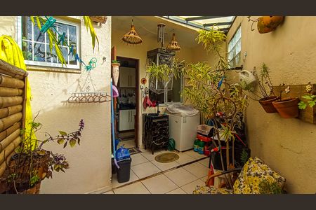 Casa de condomínio à venda com 73m², 2 quartos e 1 vaga
