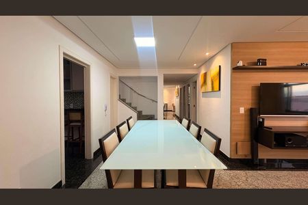 Apartamento à venda com 4 quartos, 205m² em Buritis, Belo Horizonte