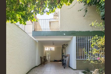 Casa à venda com 179m², 3 quartos e 2 vagas