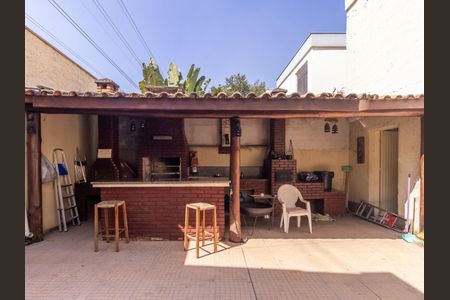 Casa à venda com 179m², 3 quartos e 2 vagas
