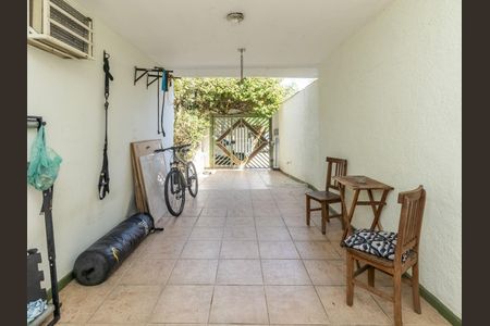 Casa à venda com 179m², 3 quartos e 2 vagas