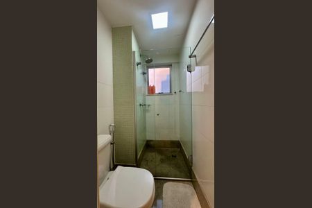Apartamento à venda com 105m², 3 quartos e 2 vagas Apartamento à venda com 105m², 3 quartos e 2 vagasBanheiro