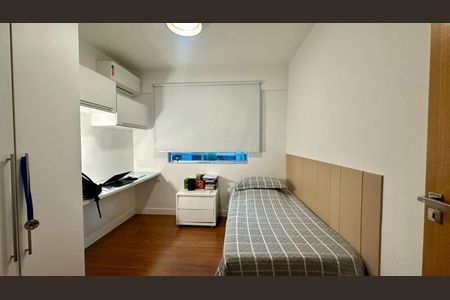 Apartamento à venda com 105m², 3 quartos e 2 vagas Apartamento à venda com 105m², 3 quartos e 2 vagasQuarto