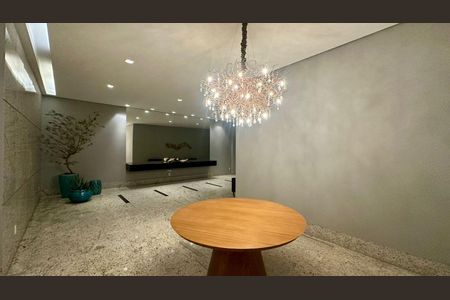 Apartamento à venda com 105m², 3 quartos e 2 vagas Apartamento à venda com 105m², 3 quartos e 2 vagasHall social