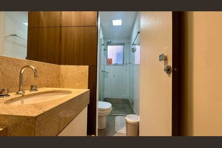 Apartamento à venda com 105m², 3 quartos e 2 vagas Apartamento à venda com 105m², 3 quartos e 2 vagasBanheiro