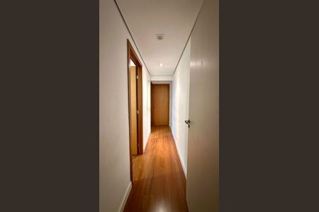 Apartamento à venda com 105m², 3 quartos e 2 vagas Apartamento à venda com 105m², 3 quartos e 2 vagasCorredor