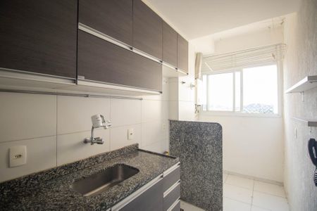 Apartamento para alugar com 55m², 2 quartos e 1 vaga Apartamento para alugar com 55m², 2 quartos e 1 vagaCozinha e Área de Serviço