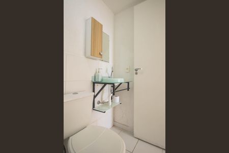 Apartamento para alugar com 55m², 2 quartos e 1 vaga Apartamento para alugar com 55m², 2 quartos e 1 vagaBanheiro
