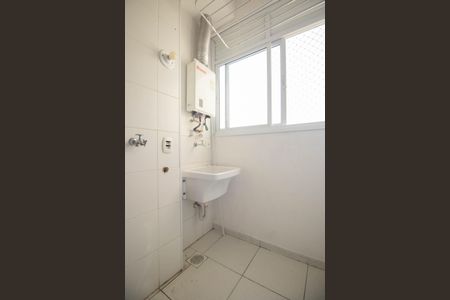 Apartamento para alugar com 55m², 2 quartos e 1 vaga Apartamento para alugar com 55m², 2 quartos e 1 vagaCozinha e Área de Serviço