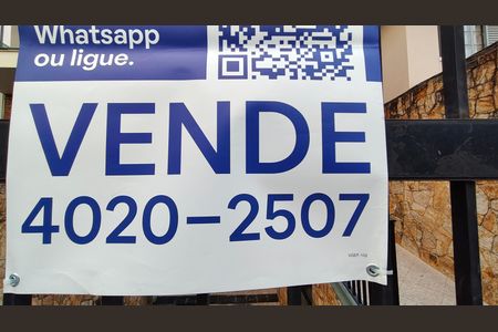 Casa à venda com 250m², 4 quartos e 7 vagas Casa à venda com 250m², 4 quartos e 7 vagasPlaca