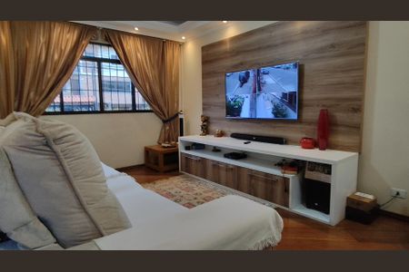 Sala de casa à venda com 4 quartos, 250m² em Vila Sao Vicente, São Paulo