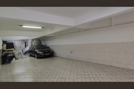 Casa à venda com 250m², 4 quartos e 7 vagas Casa à venda com 250m², 4 quartos e 7 vagasÁrea comum