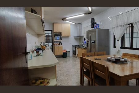 Casa à venda com 250m², 4 quartos e 7 vagas Casa à venda com 250m², 4 quartos e 7 vagasCopa