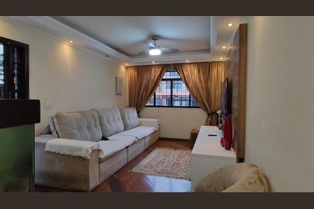 Casa à venda com 250m², 4 quartos e 7 vagas Casa à venda com 250m², 4 quartos e 7 vagasSala