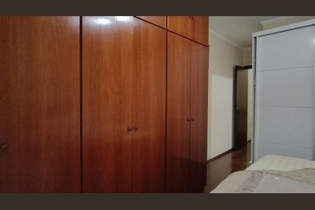 Casa à venda com 250m², 4 quartos e 7 vagas Casa à venda com 250m², 4 quartos e 7 vagasVaranda do Quarto