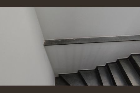 Casa à venda com 250m², 4 quartos e 7 vagas Casa à venda com 250m², 4 quartos e 7 vagasCorredor