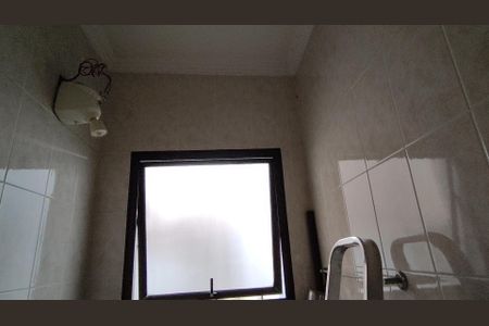 Casa à venda com 250m², 4 quartos e 7 vagas Casa à venda com 250m², 4 quartos e 7 vagasBanheiro de serviço